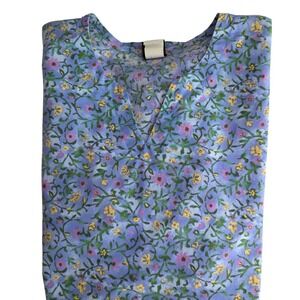 Barco Uniforms Floral Print‎ Scrub Top Women's Short Sleeve Size Medium Blue